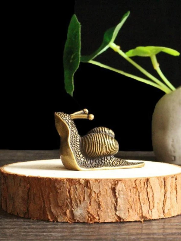 1pc Iron Decoration Object, Snail Design Decoration Craft For Home Bronze