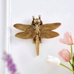 1pc Creative Golden Dragonfly Shaped Wall Decoration Artwork Ornament, Handmade Insect Frame Accessory For Home Party Bug Hall Decor, Unconventional Gift For Insect Enthusiasts Gold