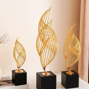 1pc Creative Gold-Colored Ornament, Home And Desk Decoration Gold