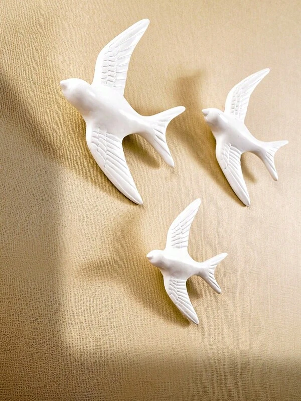 3pcs Modern Minimalist White Flying Bird Resin Wall Decoration, Perfect For Decorating Home, Hotel, Etc. Cute Swallow Design Adds Warmth To Indoor Environment. White